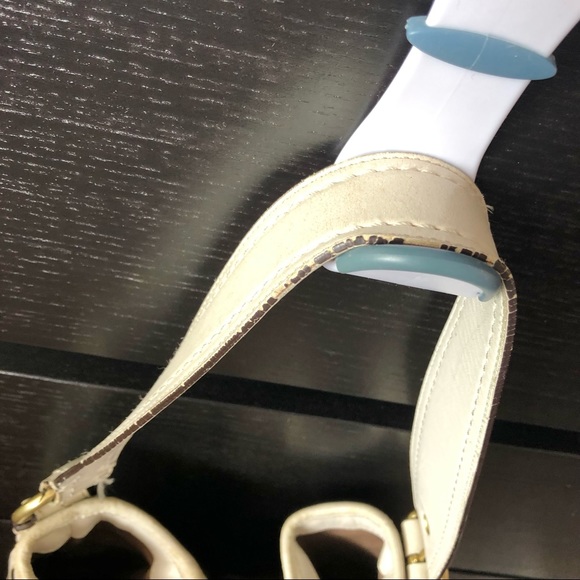 Purse: COACH Hobo-style Purse ๐ Bundle Me! - Picture 6 of 9